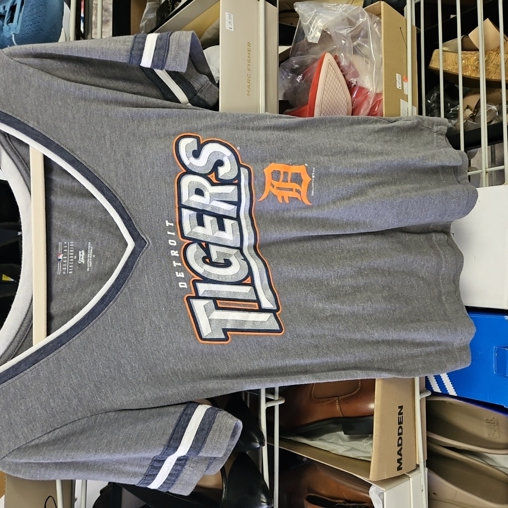 Detroit Tigers Medium Gray T-Shirt